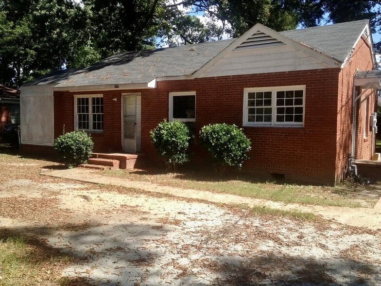 1035 Fisk Ave, Columbus, GA à vendre - Photo du bâtiment - Image 3 de 21