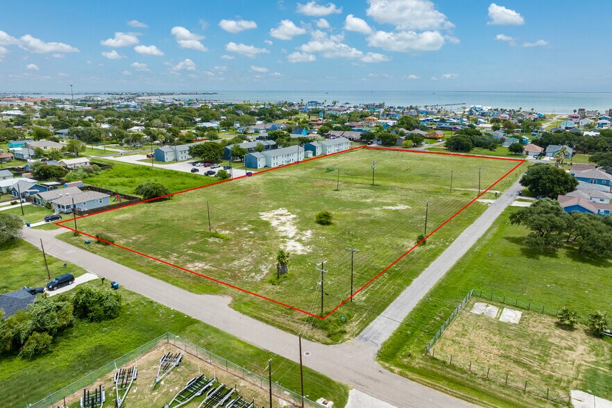 1004 S Young St, Rockport, TX for sale - Aerial - Image 2 of 15