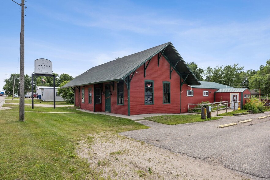 511 Fergus Ave, Erhard, MN for sale - Building Photo - Image 2 of 39