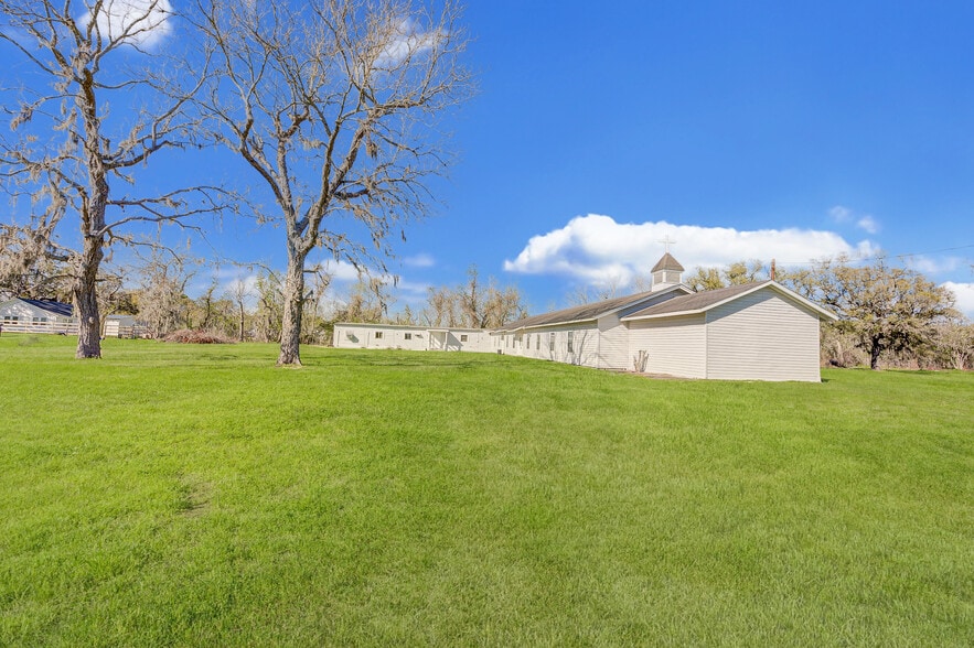 3922 County Road 353, Brazoria, TX for sale - Building Photo - Image 2 of 58