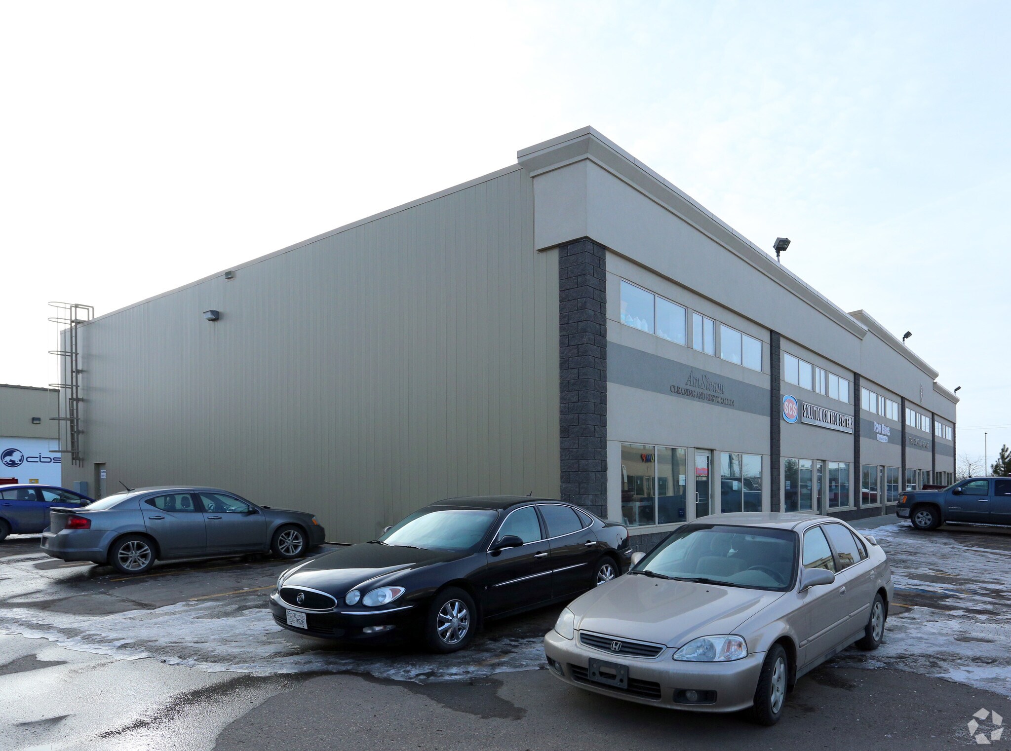 13049-13061 156 St NW, Edmonton, AB for sale Primary Photo- Image 1 of 1