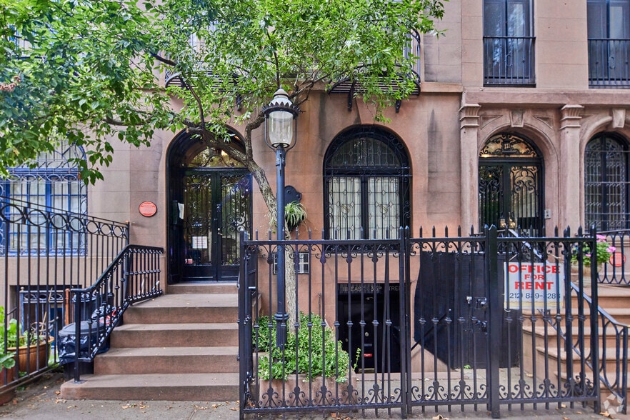 111 E 35th St, New York, NY à louer - Photo du bâtiment - Image 3 de 4