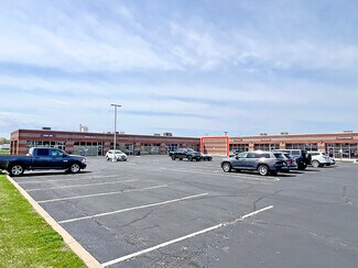 Plus de détails pour 100-120 Executive Dr, Highland, IL - Local d'activités à louer