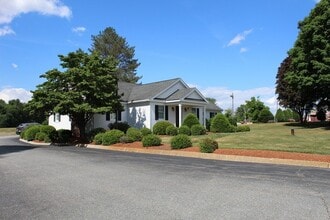 1 Uxbridge Rd, Mendon, MA for lease Building Photo- Image 1 of 16