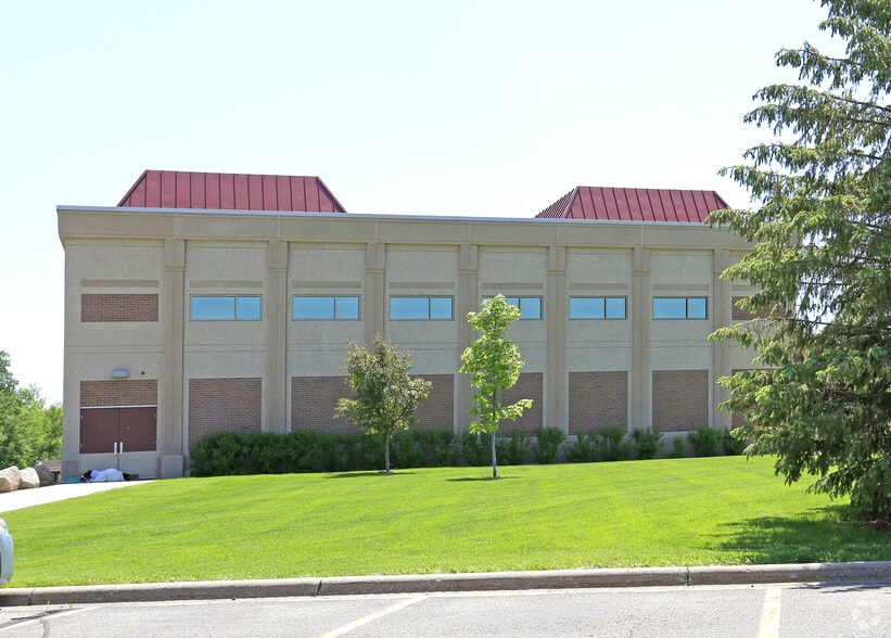 250 14th Ave E, Sartell, MN for sale - Building Photo - Image 2 of 2