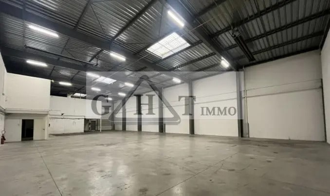 Flex in Massy for lease - Interior Photo - Image 2 of 5