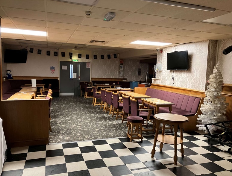 3 Cliff St, Bridlington for sale - Interior Photo - Image 2 of 40