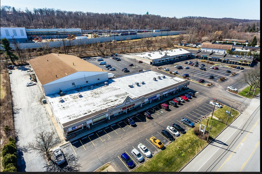 480 Lancaster Ave, Malvern, PA à louer - Aérien - Image 2 de 2
