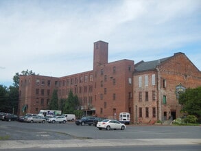 535 Canal St, Reading, PA à louer Photo du bâtiment- Image 2 de 28