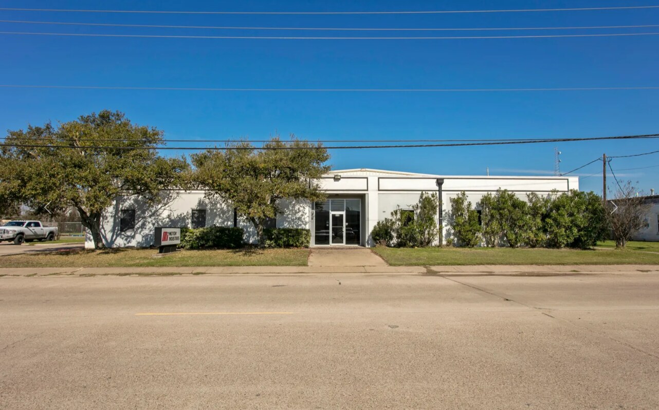 610 W Carson St, Bryan, TX à louer Photo du b timent- Image 1 de 11