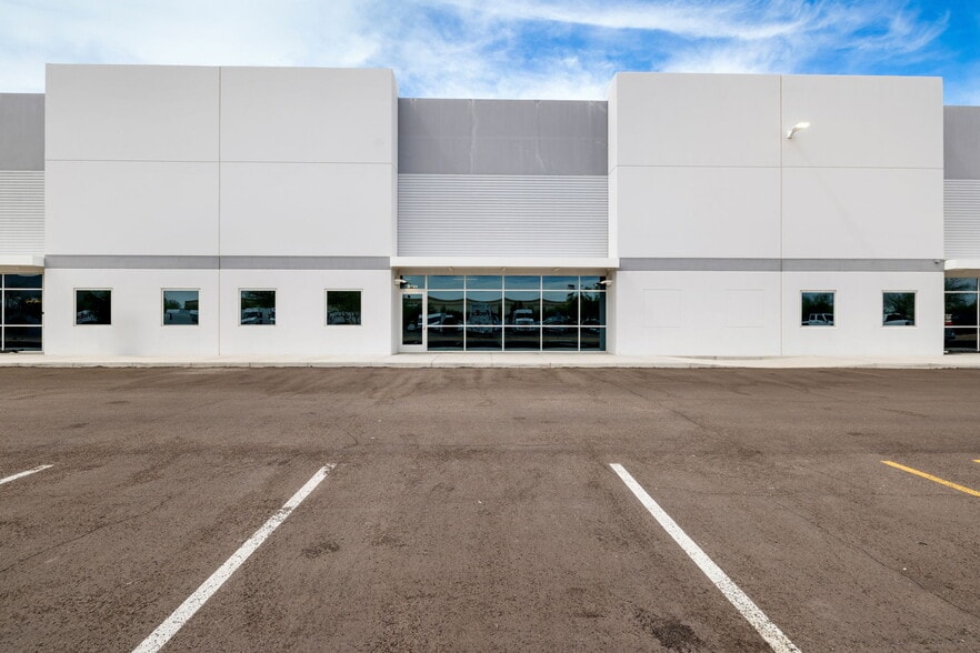 777 W Pinnacle Peak Rd, Phoenix, AZ for lease - Building Photo - Image 2 of 16