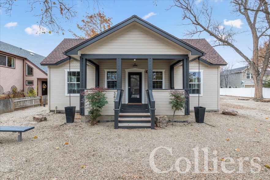 342 E Idaho St, Eagle, ID for lease - Building Photo - Image 1 of 12