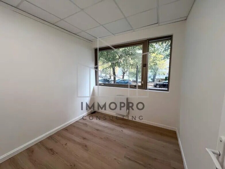 Bureau dans Rouen à vendre - Photo du bâtiment - Image 3 de 8