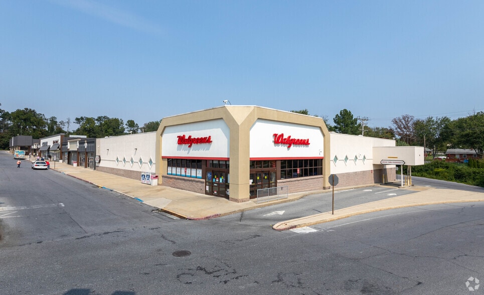 11910-11951 Reisterstown Rd, Reisterstown, MD for lease - Building Photo - Image 2 of 9