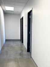 2005 S Elm Pl, Broken Arrow, OK for lease Interior Photo- Image 2 of 6