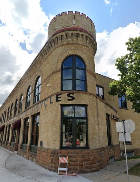 601-625 Williamson St, Madison, WI à louer - Photo du bâtiment - Image 2 de 11