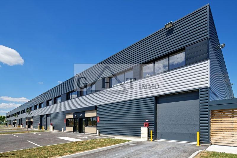 Industriel dans Aulnay-sous-Bois à louer - Photo du bâtiment - Image 1 de 4