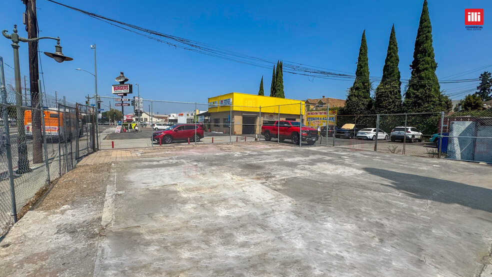320 S Soto St, Los Angeles, CA for lease - Building Photo - Image 3 of 4
