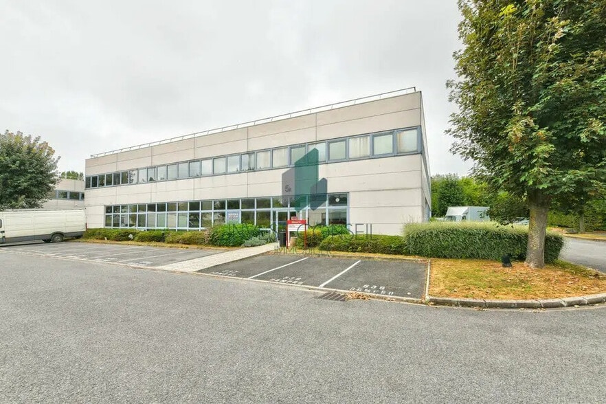 Flex in Roissy-en-France for lease - Building Photo - Image 1 of 66