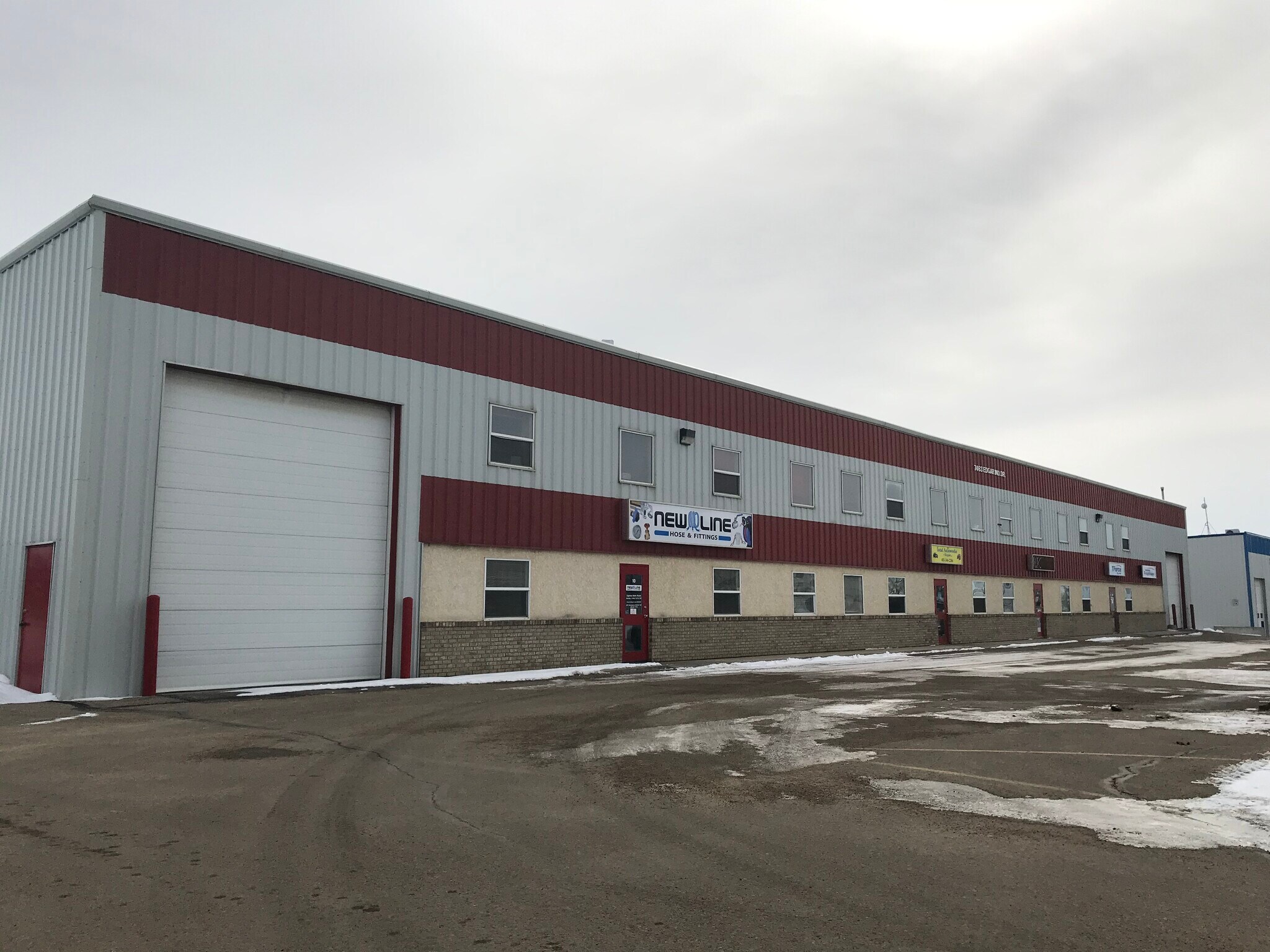 7463 Edgar Industrial Dr, Red Deer, AB à vendre Photo de construction- Image 1 de 1