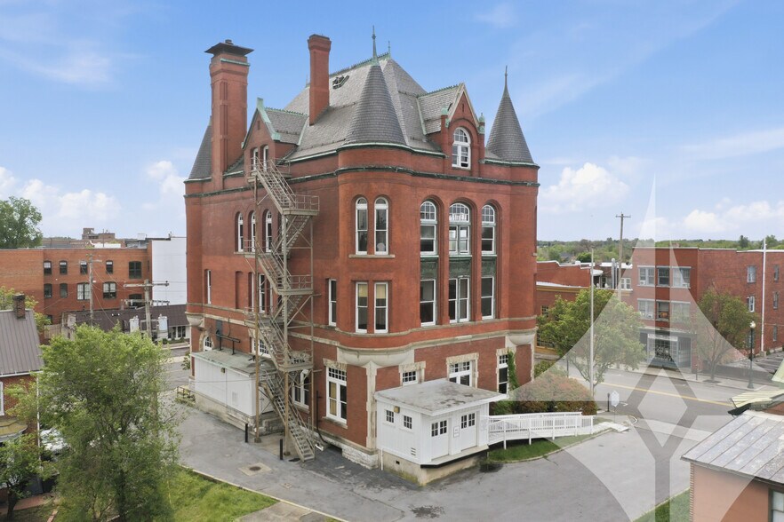 125 S Maple Ave, Martinsburg, WV à vendre - Photo du bâtiment - Image 2 de 18