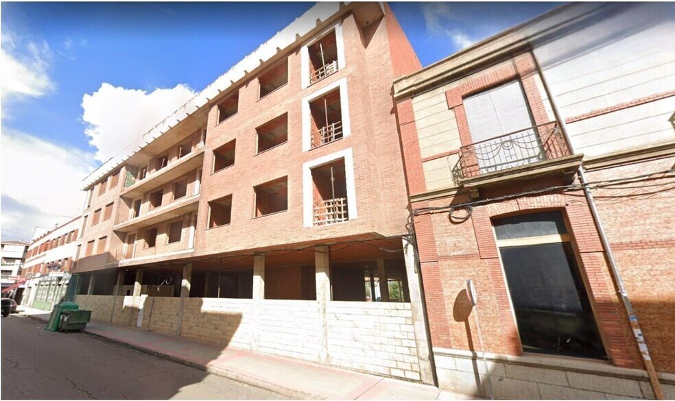 Calle de Pío de Cela, Villarejo de Órbigo, León à vendre - Photo du bâtiment - Image 2 de 7