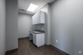 1300 Summit Ave, Fort Worth, TX for lease Building Photo- Image 2 of 8