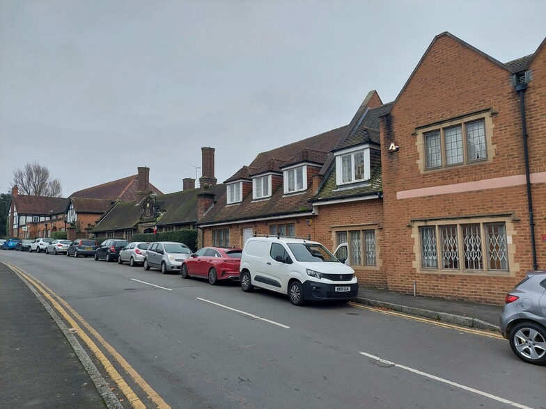 37 Parkfield Rd, Birmingham for lease - Building Photo - Image 1 of 25