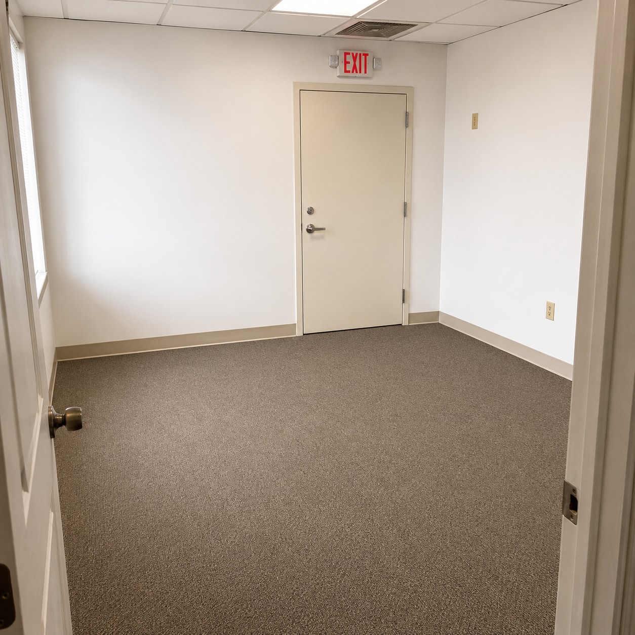 50 Bridge St, Manchester, NH for lease Interior Photo- Image 1 of 7