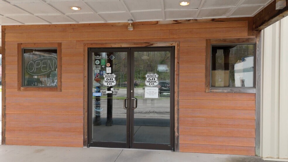 60 Peyton St, Barboursville, WV à vendre - Vidéo sur l’inscription commerciale - Image 2 de 20