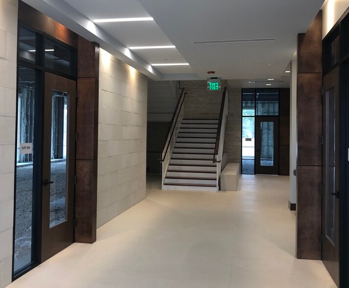 6001 McCrimmon Pky, Morrisville, NC for lease - Lobby - Image 2 of 5