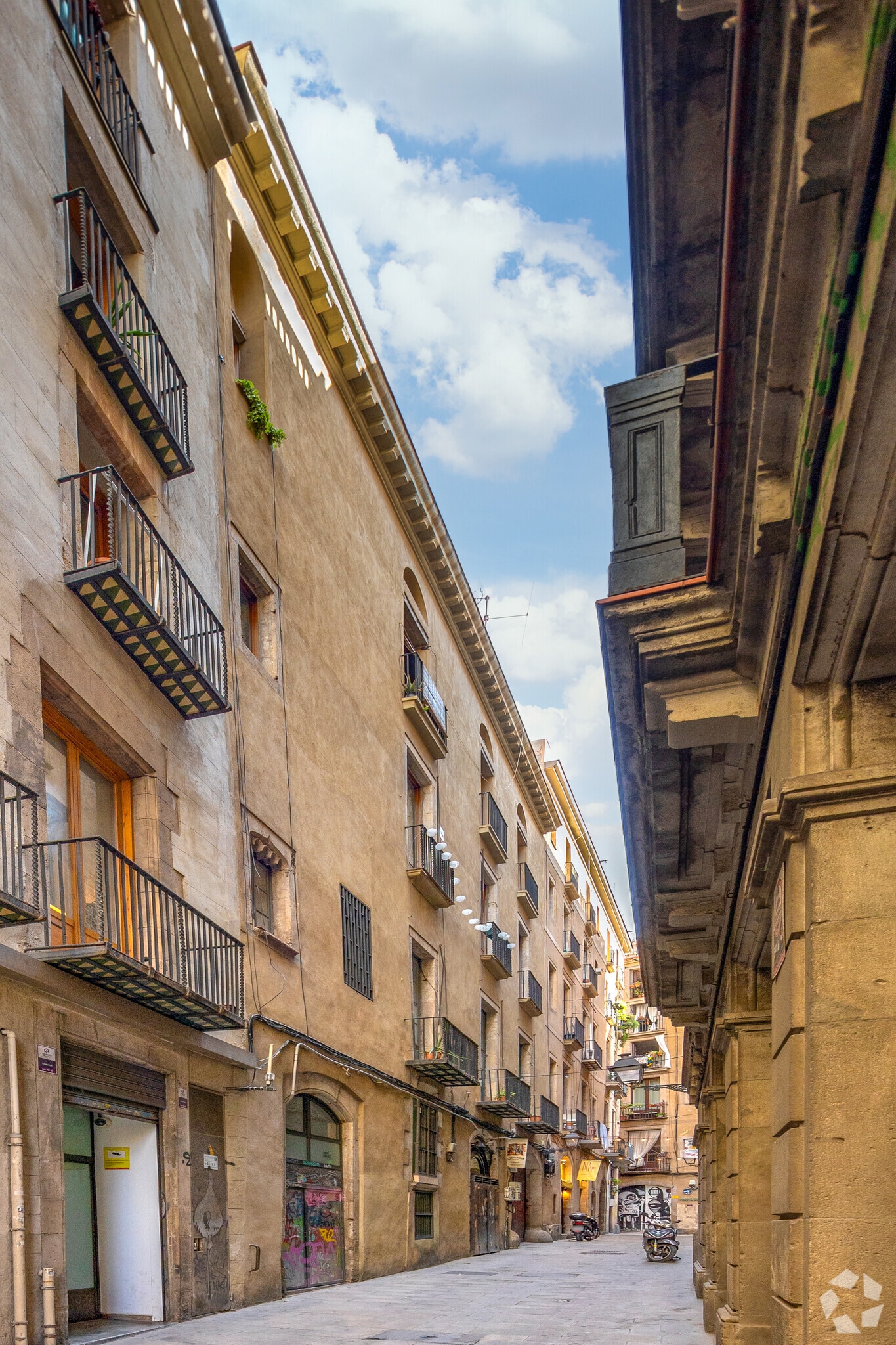 Immeuble residentiel dans Barcelone, Barcelona à vendre Photo principale- Image 1 de 2