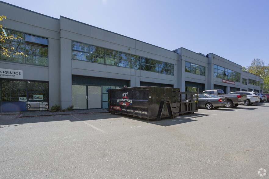 8456 129A St, Surrey, BC à louer - Photo du bâtiment - Image 2 de 12