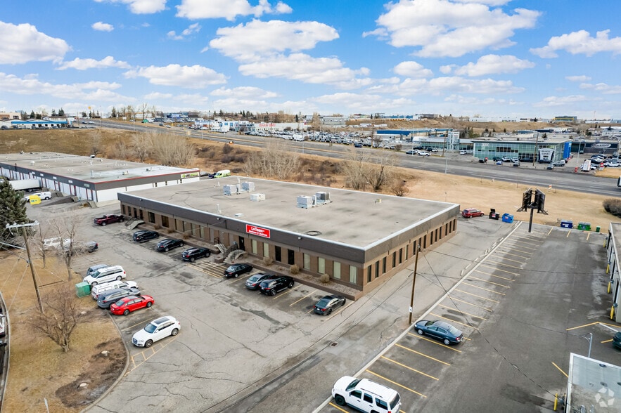 4620 Manilla Rd SE, Calgary, AB à vendre - Aérien - Image 3 de 5