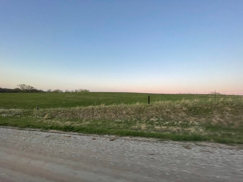 56th, Raymond, NE à vendre - Photo principale - Image 1 de 5