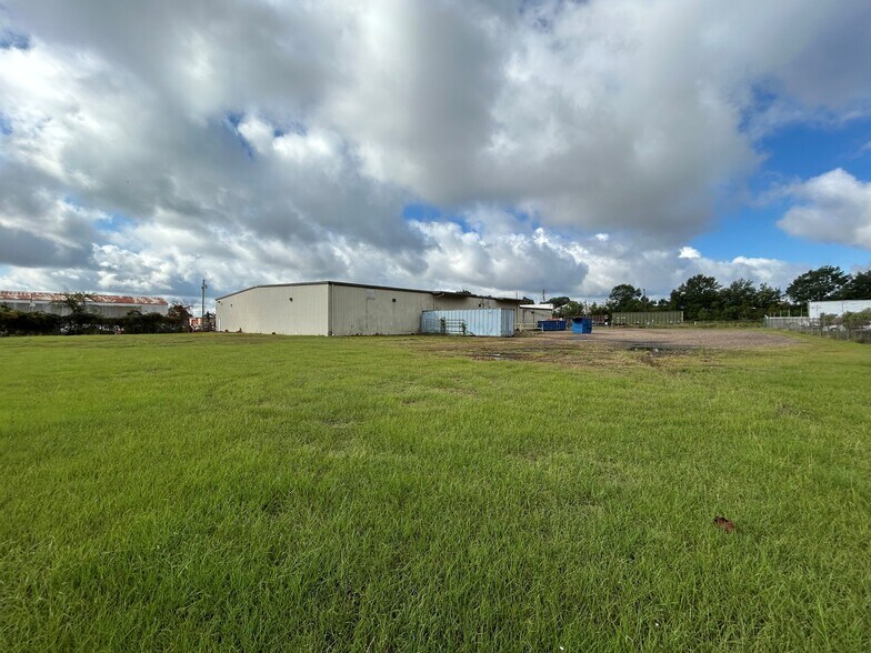 880 S Roach St, Jackson, MS à vendre - Photo du bâtiment - Image 1 de 6