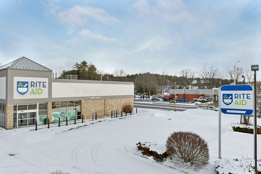 315 W Main St, Hillsborough, NH for sale - Building Photo - Image 3 of 5
