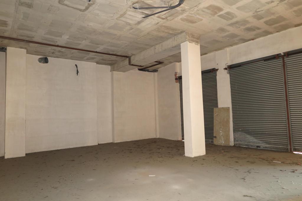 La Llagosta, BAR 08120 - Unit 4 - - Interior Photo - Image 2 of 6
