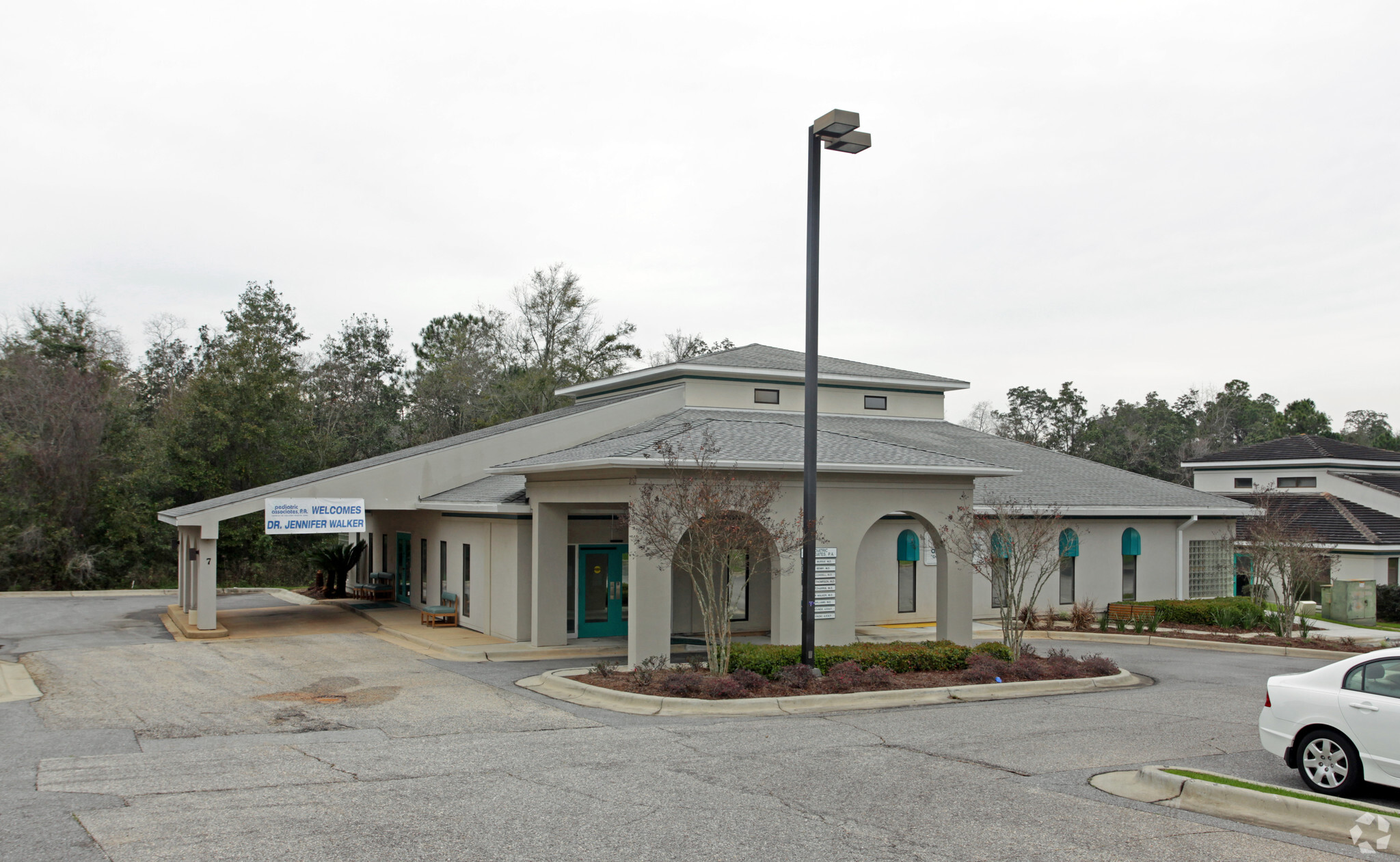 5190 Bayou Blvd, Pensacola, FL for lease Primary Photo- Image 1 of 9