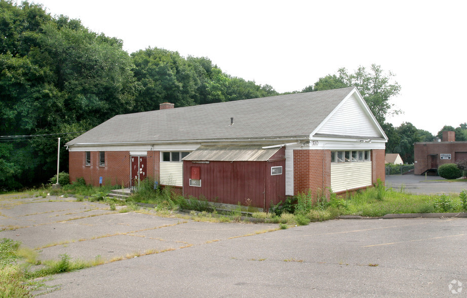 730 Blue Hills Ave, Bloomfield, CT for sale - Building Photo - Image 3 of 9