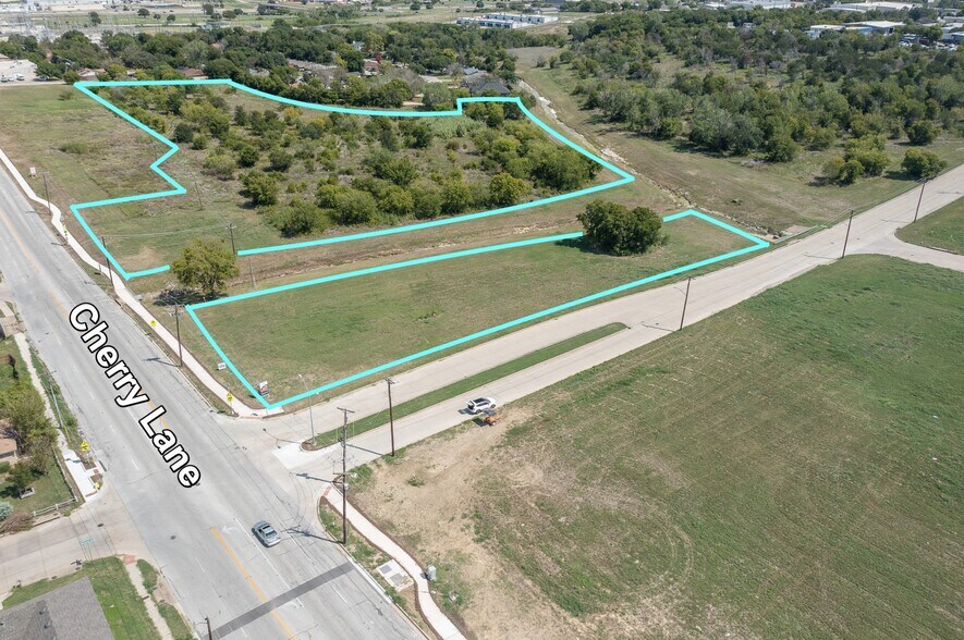3063 S Cherry Ln, Fort Worth, TX à vendre - Photo du bâtiment - Image 3 de 3