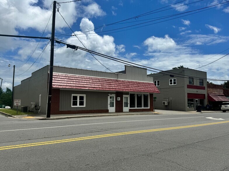 544-546 Morgan Rd portfolio of 2 properties for sale on LoopNet.ca - Building Photo - Image 2 of 11
