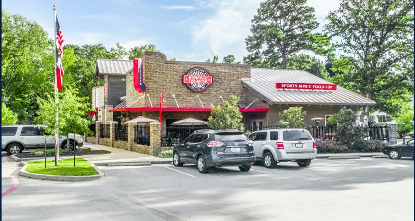 3807 University Blvd, Tyler, TX for lease - Primary Photo - Image 1 of 3