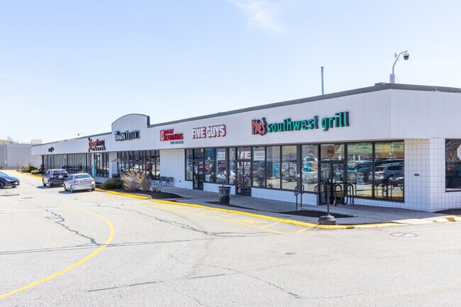 Plus de détails pour 90 Drum Hill Rd, Chelmsford, MA - Commerce de détail à louer