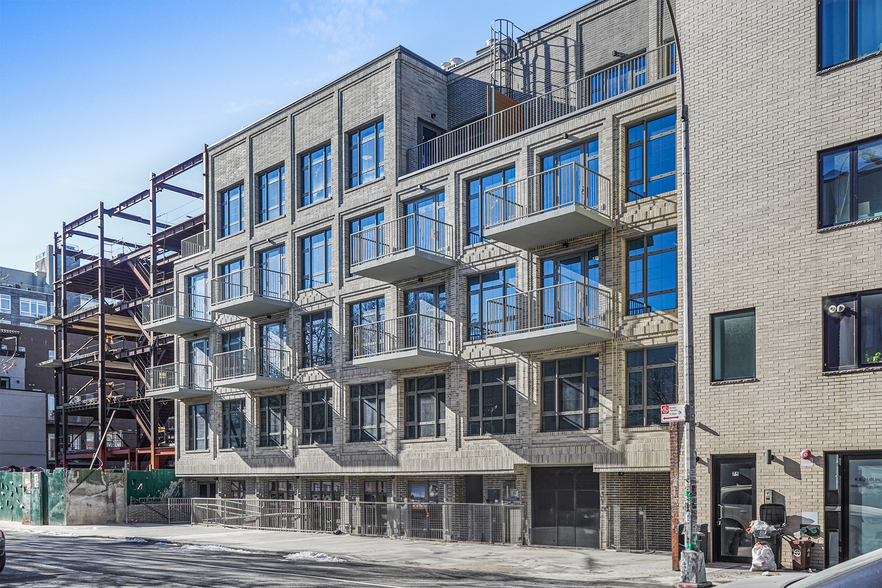 65 Eckford St, Brooklyn, NY for lease - Building Photo - Image 2 of 11