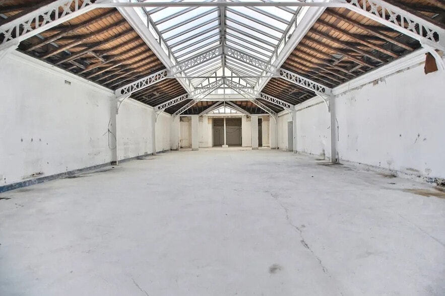 60-62 Rue D'Hauteville, Paris for lease - Interior Photo - Image 3 of 10
