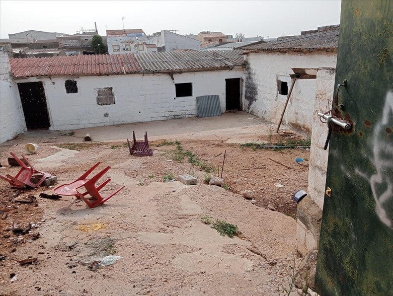 Calle Carmonita, Mérida, Badajoz for sale - Primary Photo - Image 2 of 19