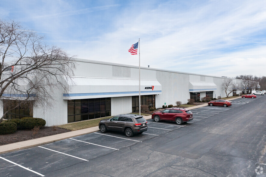 1961-1973 International Way, Hebron, KY for sale - Primary Photo - Image 1 of 1