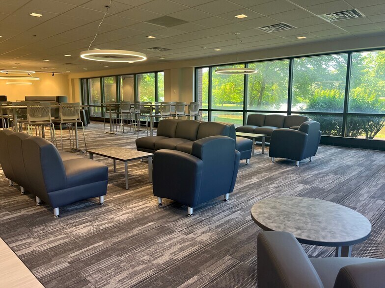 1350 Campus Pky, Wall Township, NJ for lease - Interior Photo - Image 3 of 7