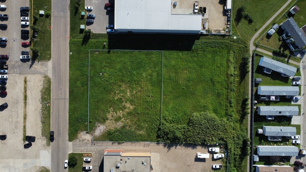 1351 70th Av, Edmonton, AB for sale - Building Photo - Image 2 of 2